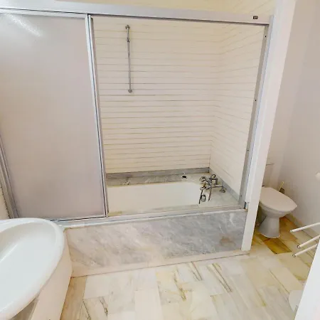 Grand 3p Climatise Avec Terrasses, Piscine Et Parkings A - Fr-1-196-331 Appartement *